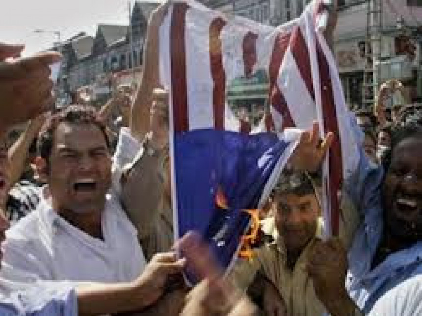 Протести у Малезији и Бангладешу због антиисламског филма