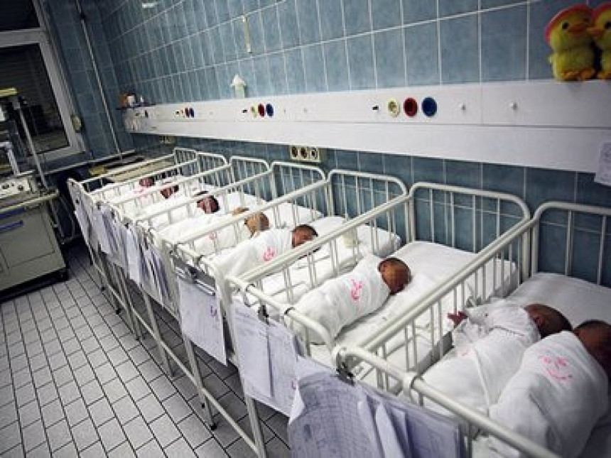 У Српској лани већи број умрлих него рођених