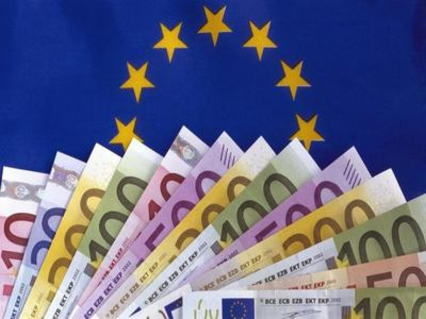 Plate EU administracije među najvišima u svijetu