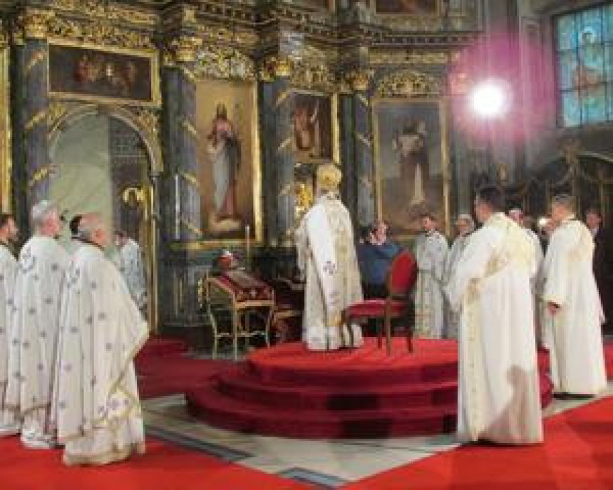 Vladika Irinej služio liturgiju u Sabornoj crkvi