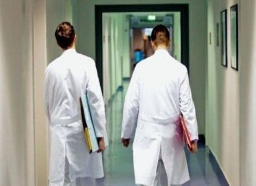 Doktori odlaze iz Srpske u “talasima”
