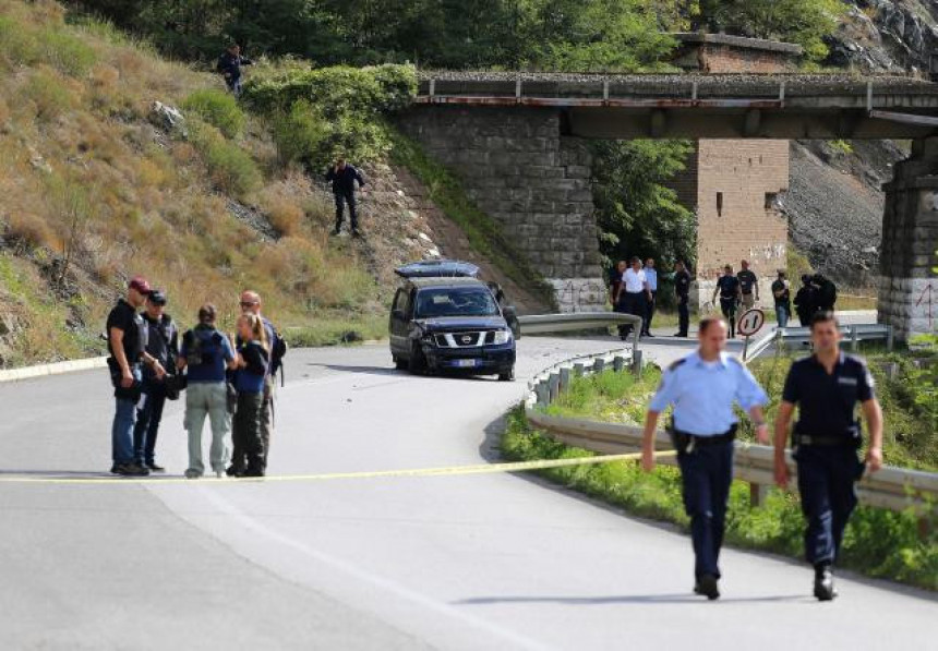 Kosovski Srbi osudili napad na vozila Euleksa