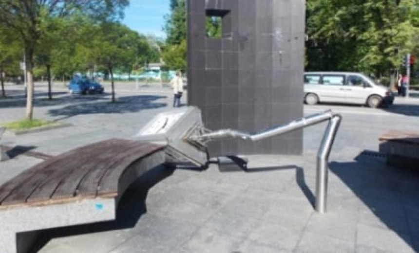 Vandali uništili "krivi sat" u Banjaluci