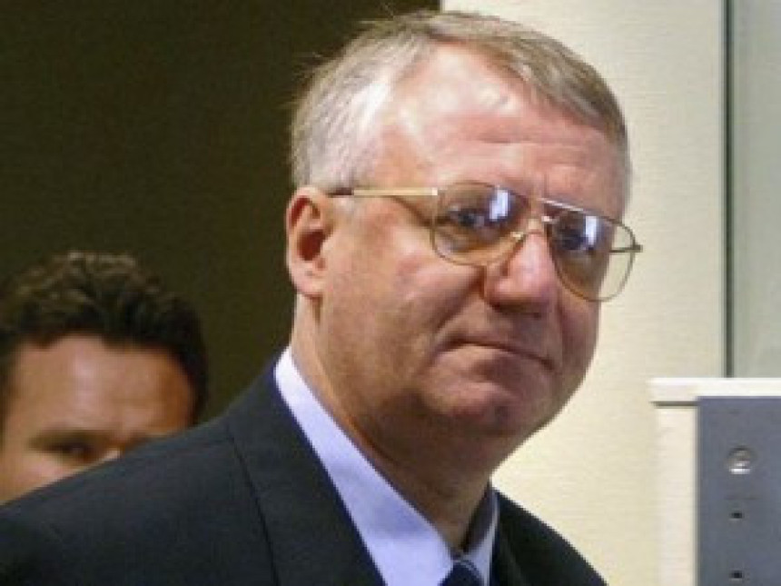 Šešelj iz bolnice vraćen u pritvor