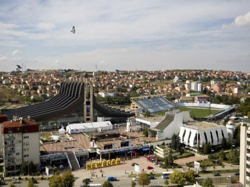 Protest u Prištini: Ukinuti vize 