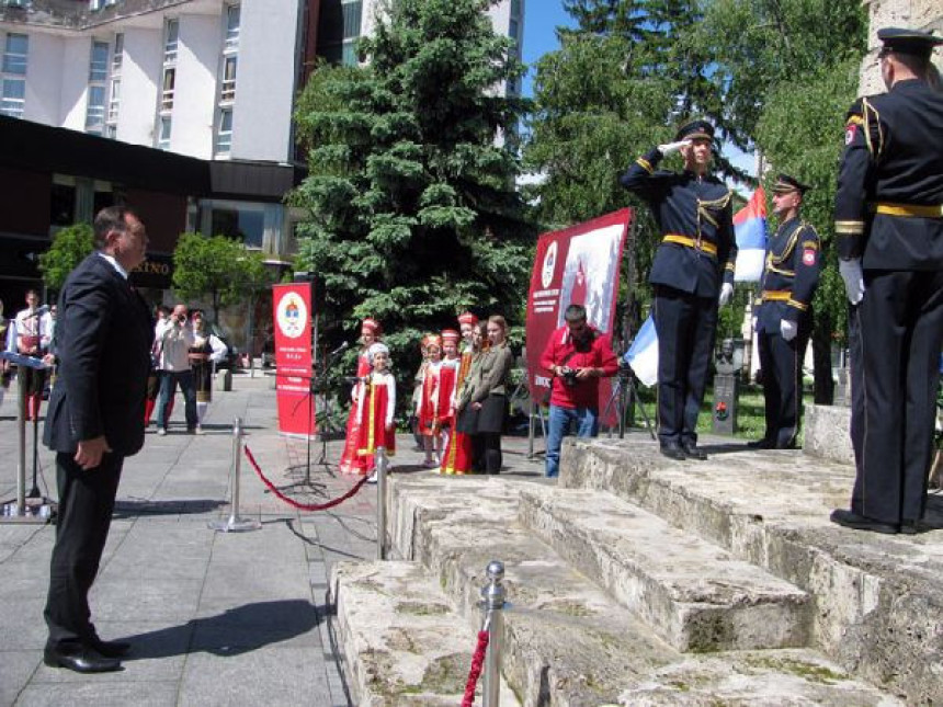 Додик: Војска сачувала  Српску 