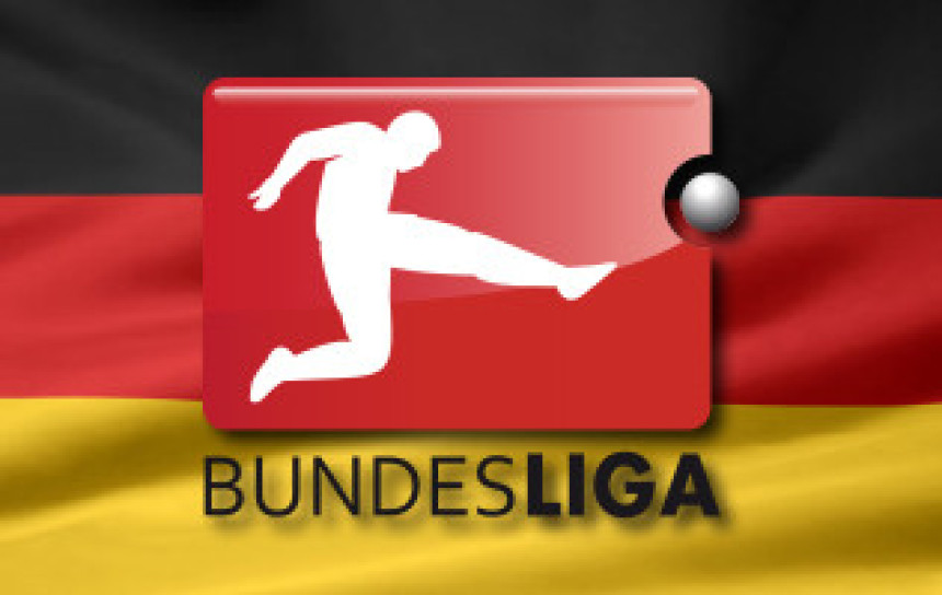 Bundesliga: HSV u baražu!
