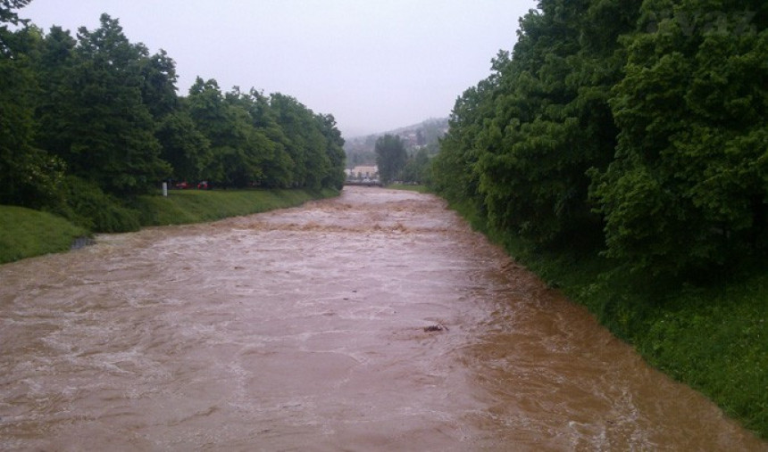 Zbog poplava Doboj u potpunoj blokadi