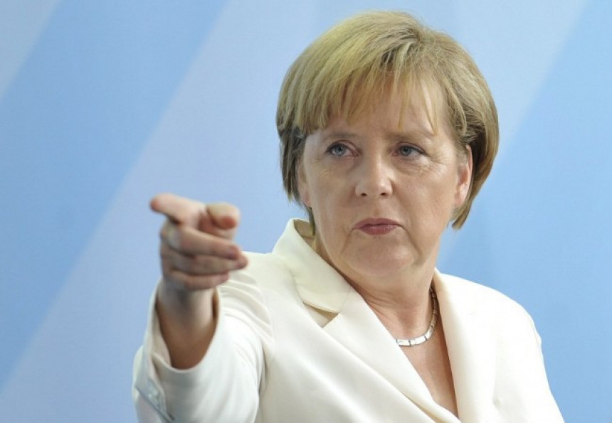 Prekinut skup Merkelove u Berlinu