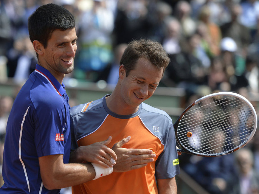 Nole teško do četvrtfinala