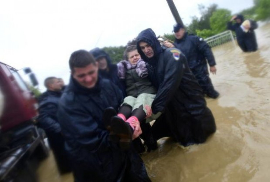 Srbija: Evakuisano 4.607 osoba