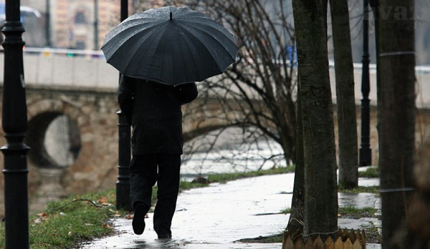 U BiH danas oblačno sa kišom koja će slabiti tokom dana