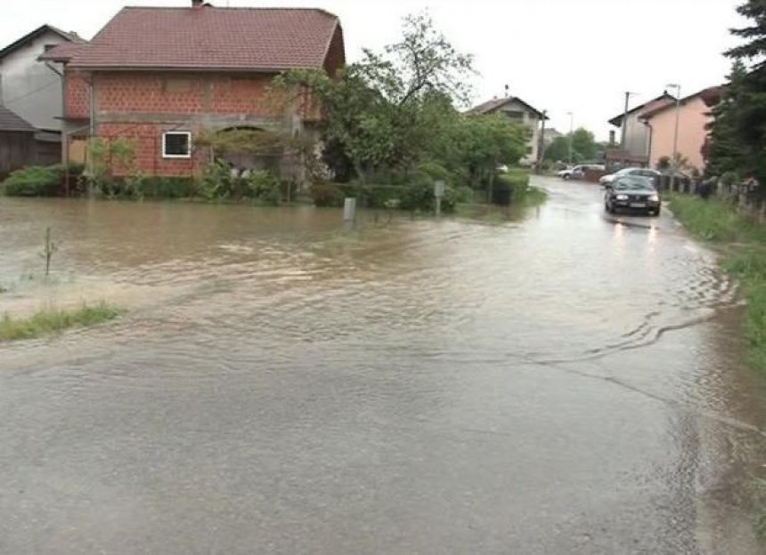 Prnjavor: Počela sanacija poplavljenog područja 