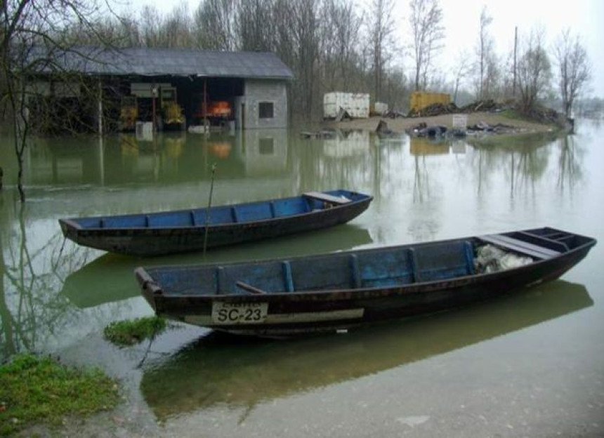 Sava i Vrbas opadaju, podzemne vode plave 