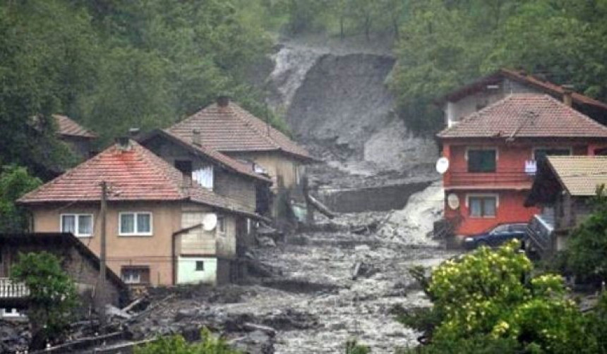 Nakon poplava prijete klizišta