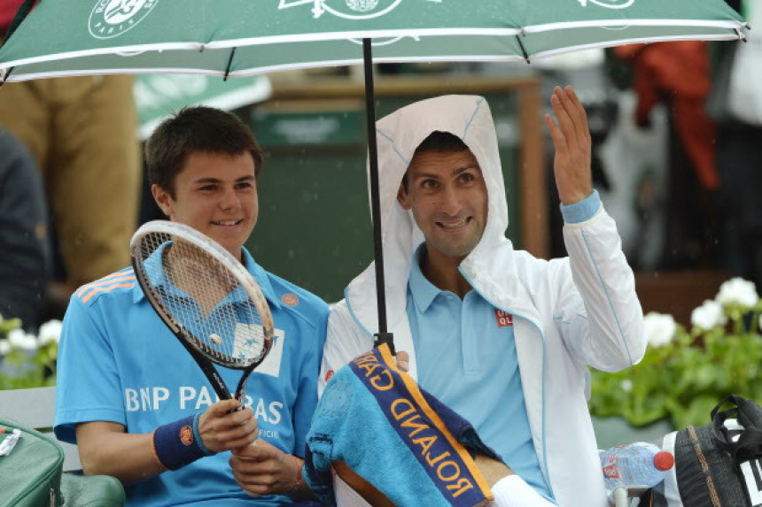 Nole i drugar - živeli!