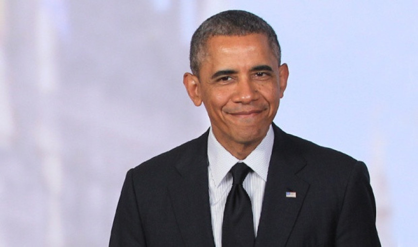 Obama žvakao žvaku za vrijeme Marseljeze