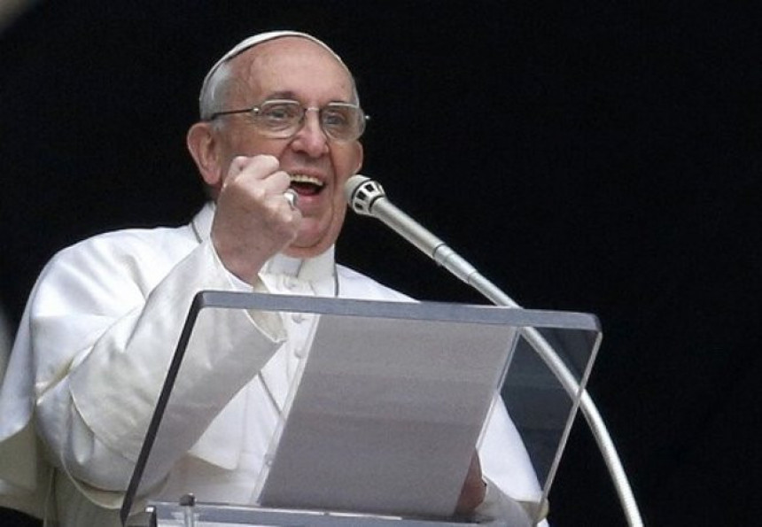 Papa moguća meta napada u Albaniji?