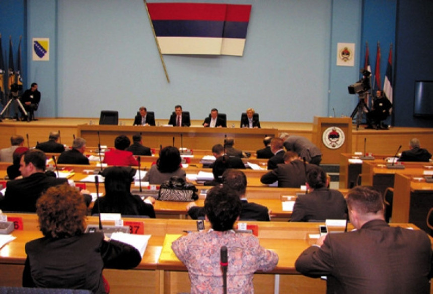 Parlament usvojio "Solidarni porez"