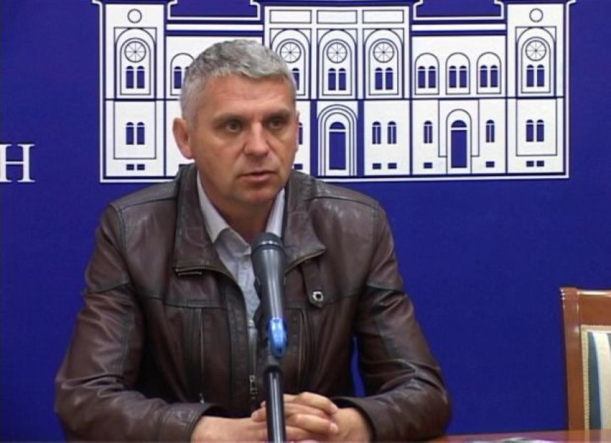 Bošnjaci traže ostavku Ante Domića