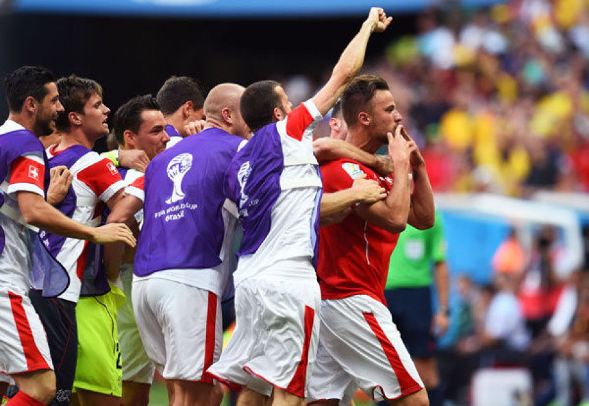 SP: Švajcarci brži od sata!