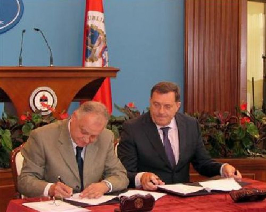 Dodik i Kalinić potpisali sporazum