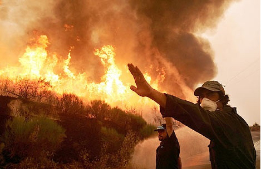 Širom Grčke bijesni oko 80 požara