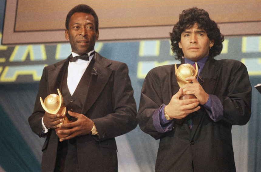 Na današnji dan: Pele i Maradona podigli trofej!