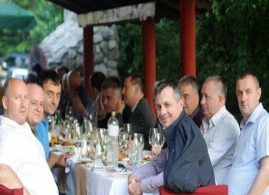 Ambasadorsko druženje na Ugru