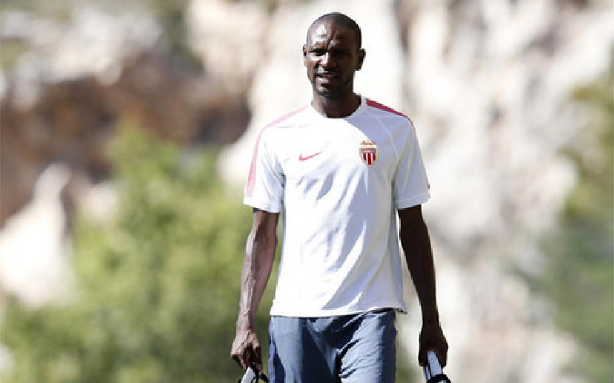 Abidal pojačao Olimpijakos