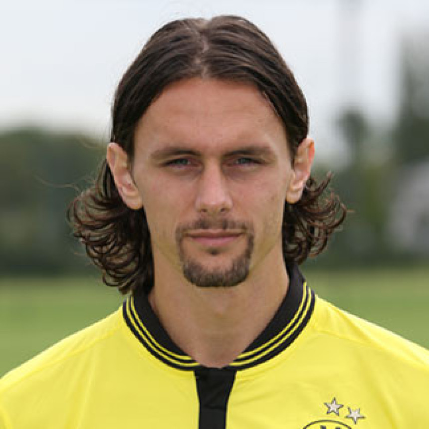 Subotić opet na terenu