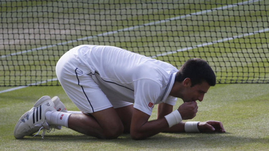 Nole: Vimbldonska trava "najukusnija"!