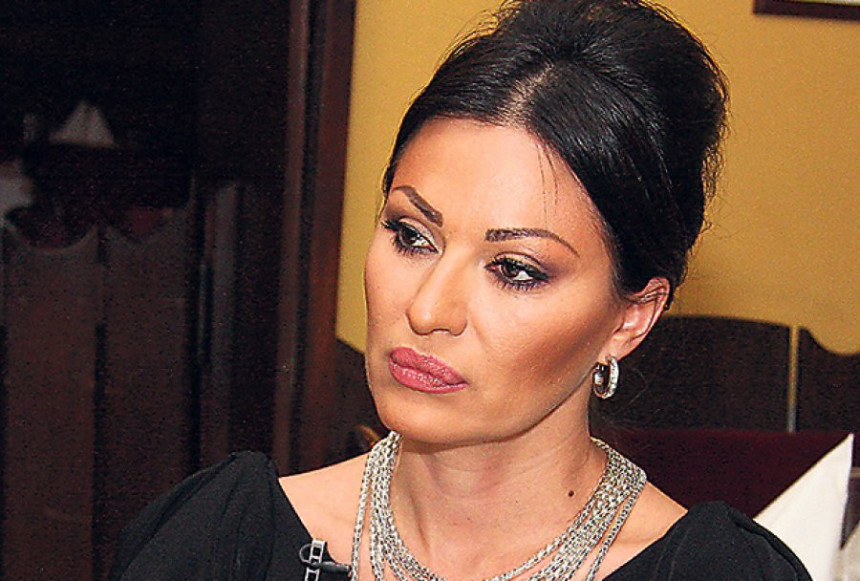 Ceca: Tužba svakome ko objavi laž!