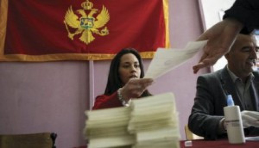 U CG glasanje protiče regularno