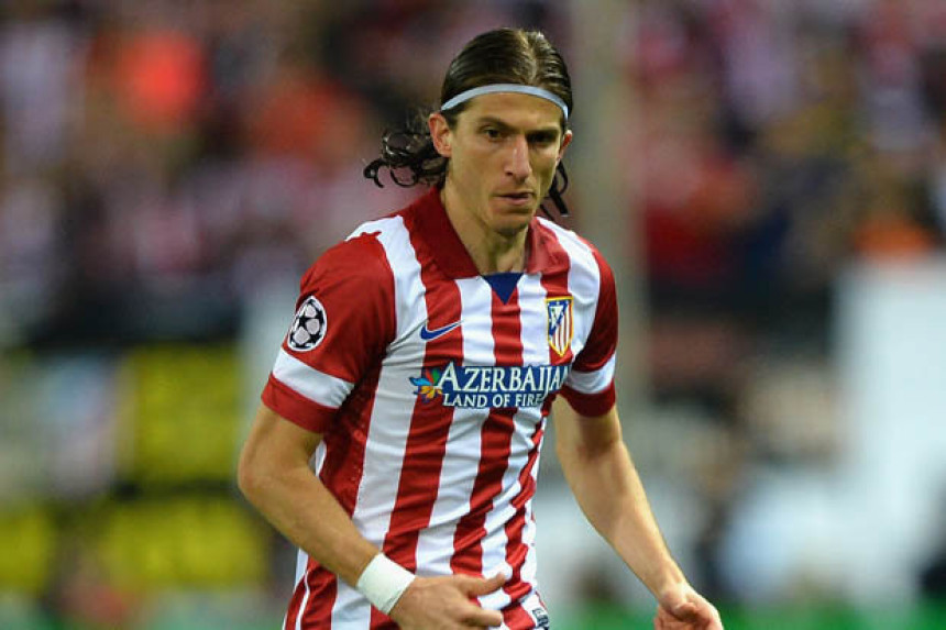 Felipe Luis tri godine u Čelsiju!