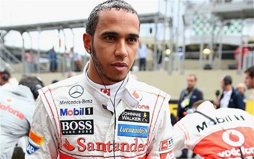 F1: Težak udes Hamiltona!