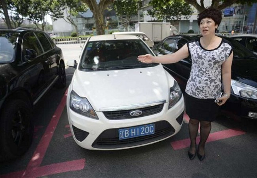 U Kini parking mjesta za žene 30 cm šira
