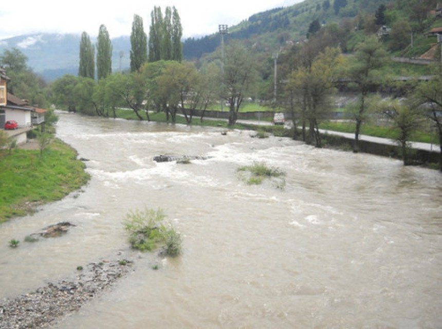 Danas obilne padavine i kišne bujice