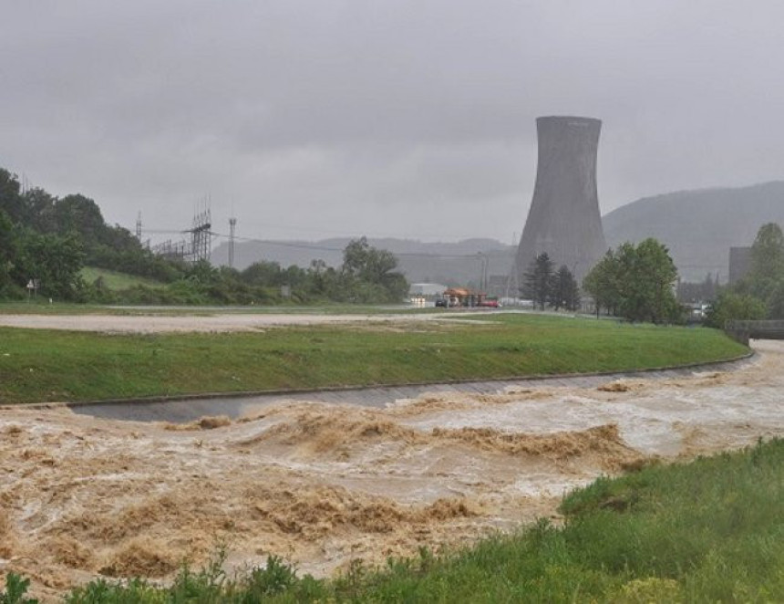 Угљевик: 30 кућа под водом