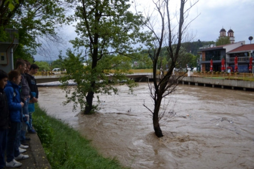 Rijeka Bosna na granici odbrane