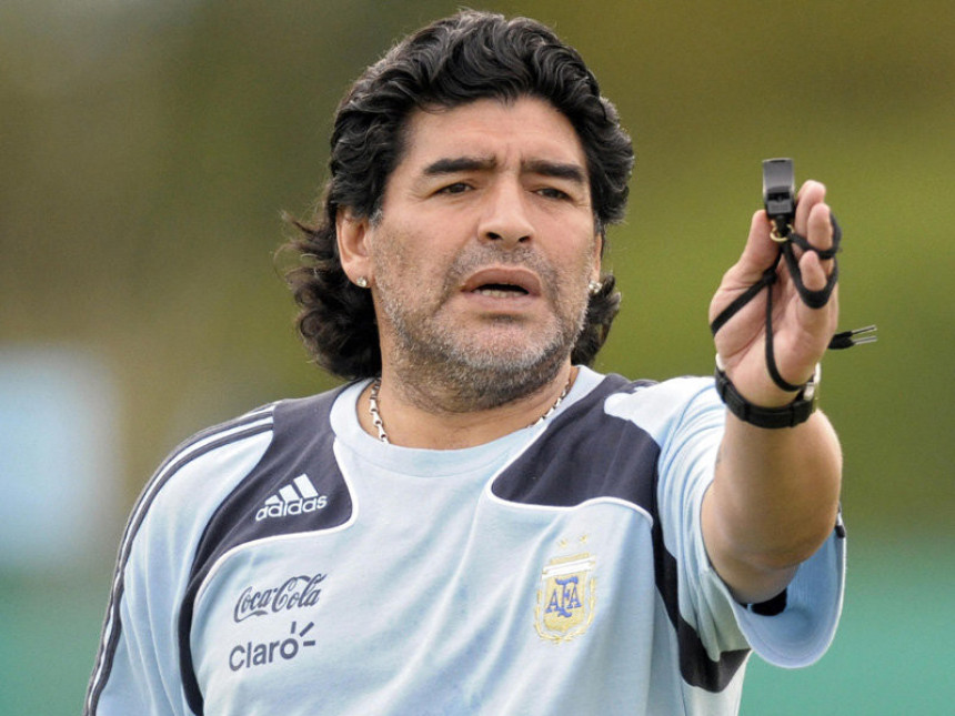 Maradona bi opet da bude selektor