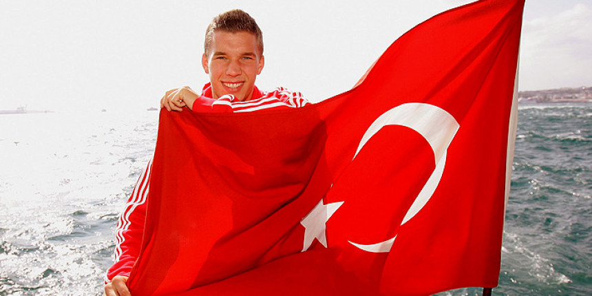 Galata hoće Podolskog!