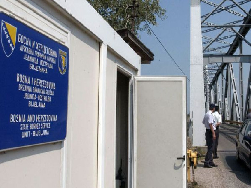 Otkriveno 19.900 falsifikovanih dolara
