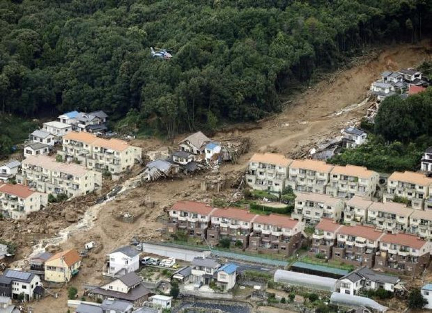 Najmanje 36 mrtvih u odronu u Hirošimi