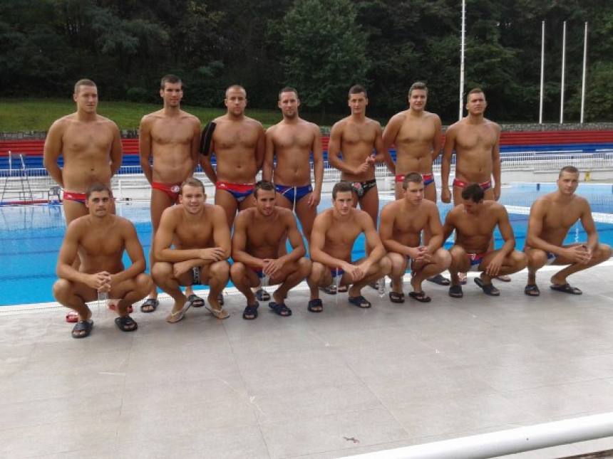 FINA Kup: Srbija - J. Afrika 17:1!
