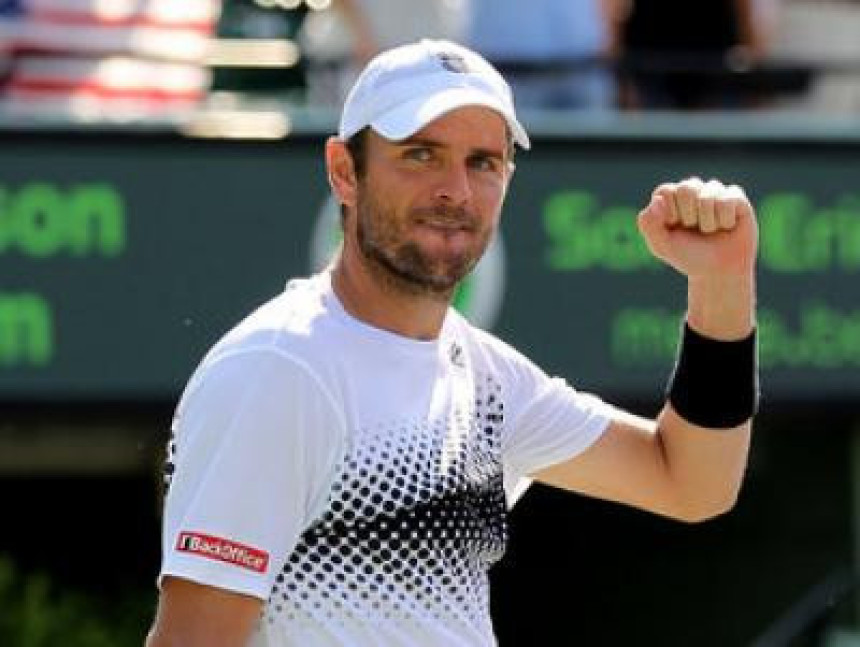 Fiš se ne vraća tenisu