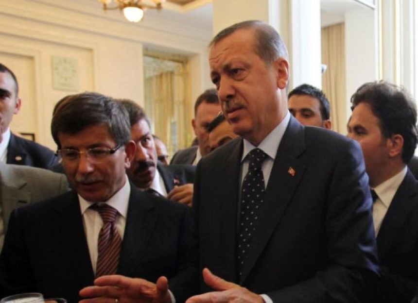 Erdogan predložio Davutoglua za premijera 
