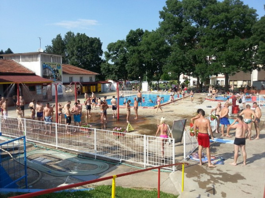 Dvorovi: Nezapamćeno loša godina
