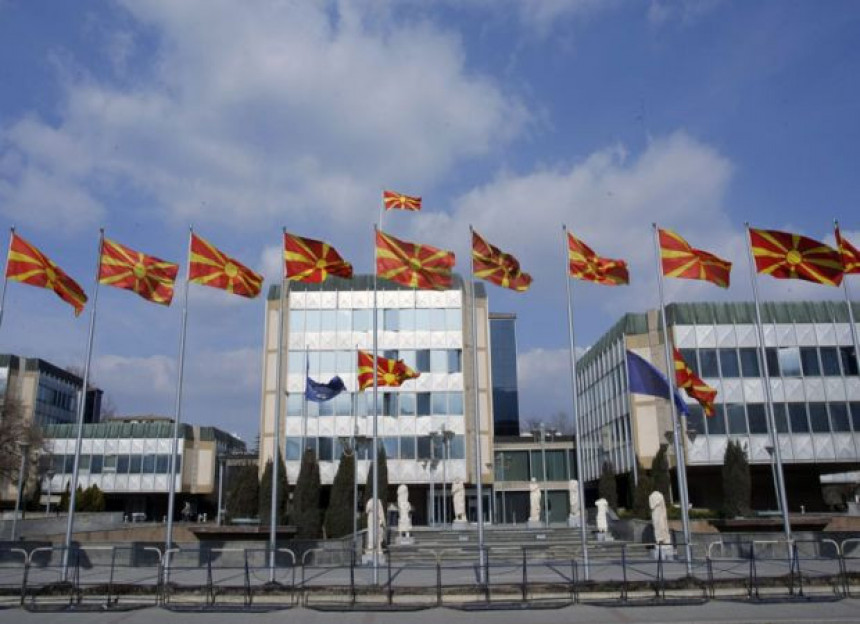 Makedonija dobila vladu u senci
