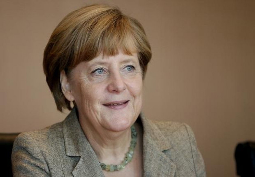 Merkel:Bez isporuke oružja Ukrajini